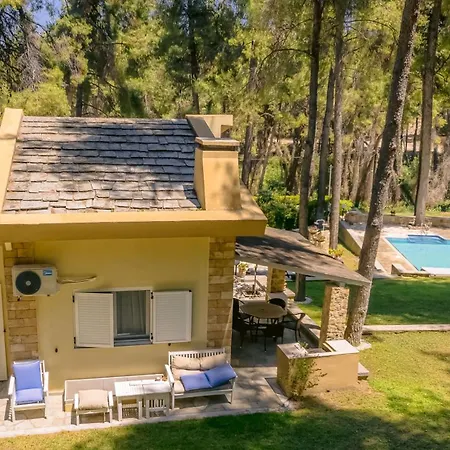 Villa Sani Cape Shared Pool