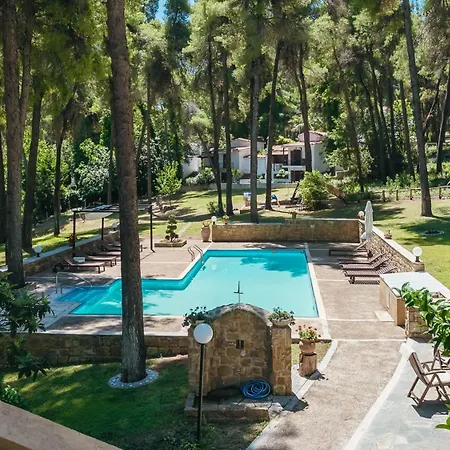 Sani Cape Shared Pool * 撒尼海滩