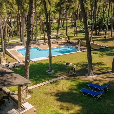 Sani Cape Shared Pool 撒尼海滩